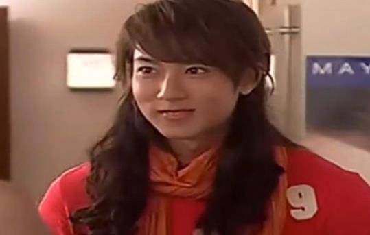 从汪东城到吴尊,兄弟一起ai换脸变身美女,时尚万种毫无违和感_女装_穿