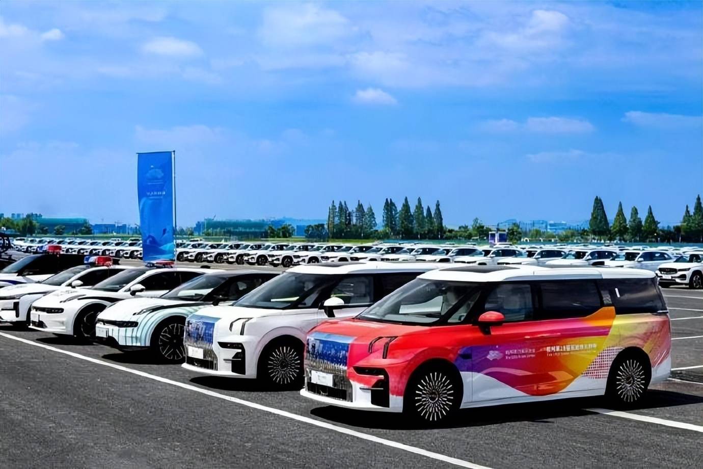 主场夺冠,极氪送车?_搜狐汽车_搜狐网