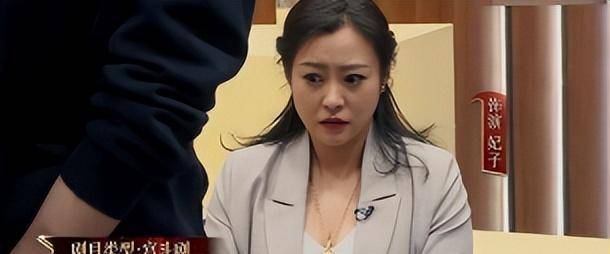 "遇人不淑"郝蕾:情断邓超遭李光洁骗婚,明讽章子怡上位不光彩_郭家铭