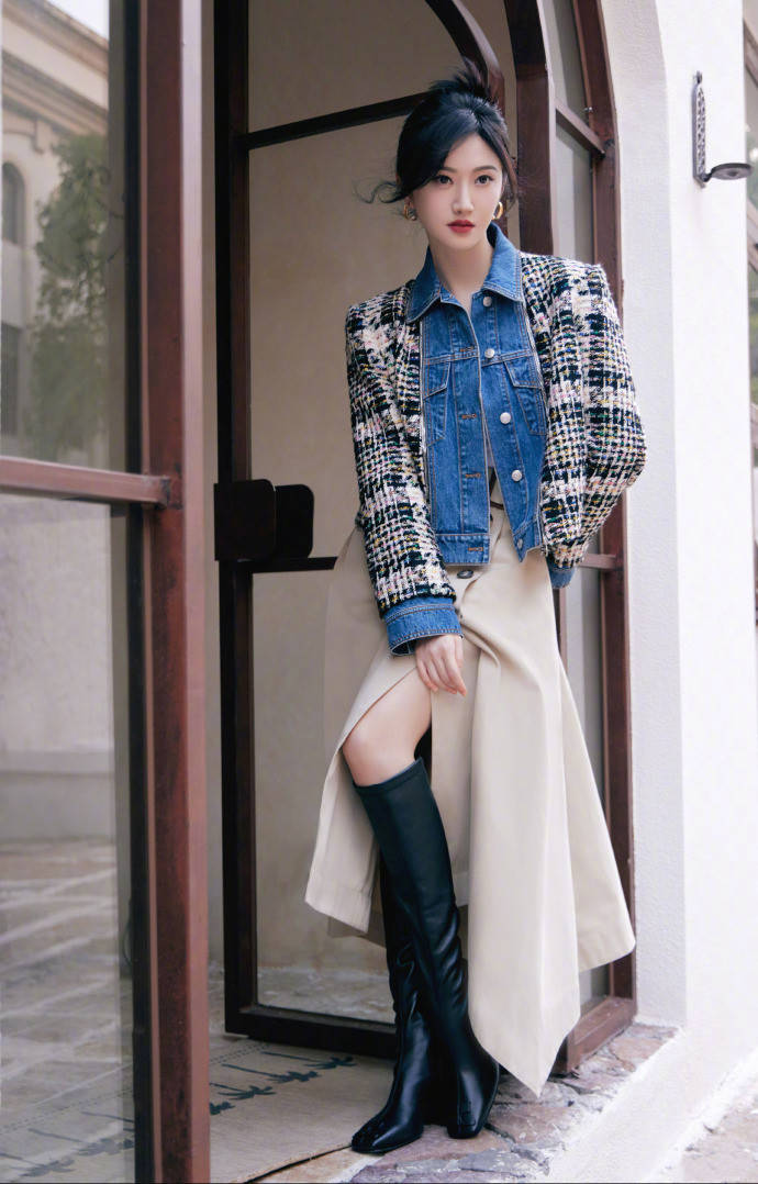 景甜网上评论引发热议!