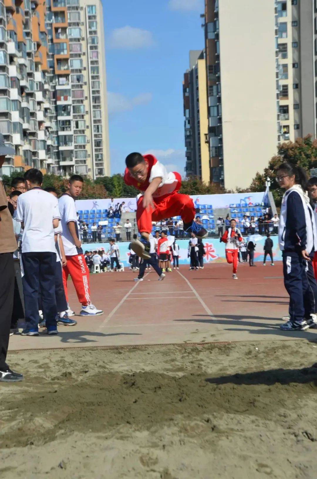 成都四十九中运动会表白: 强国有我,使命担当!