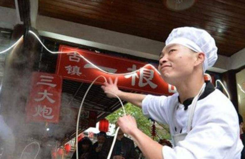 一夜爆红的拉面哥,甩掉老板当主播,娶富豪女粉丝,如今怎样了_田波_苏