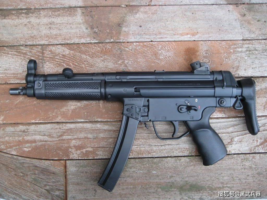 它是世界上使用最广泛的冲锋枪之一_射击_武器_heckler