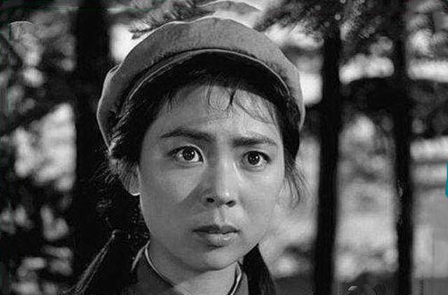 40年,晚年患病欠巨债,身份曝光才知其曾获一等军功_谢秀梅_时候_因为