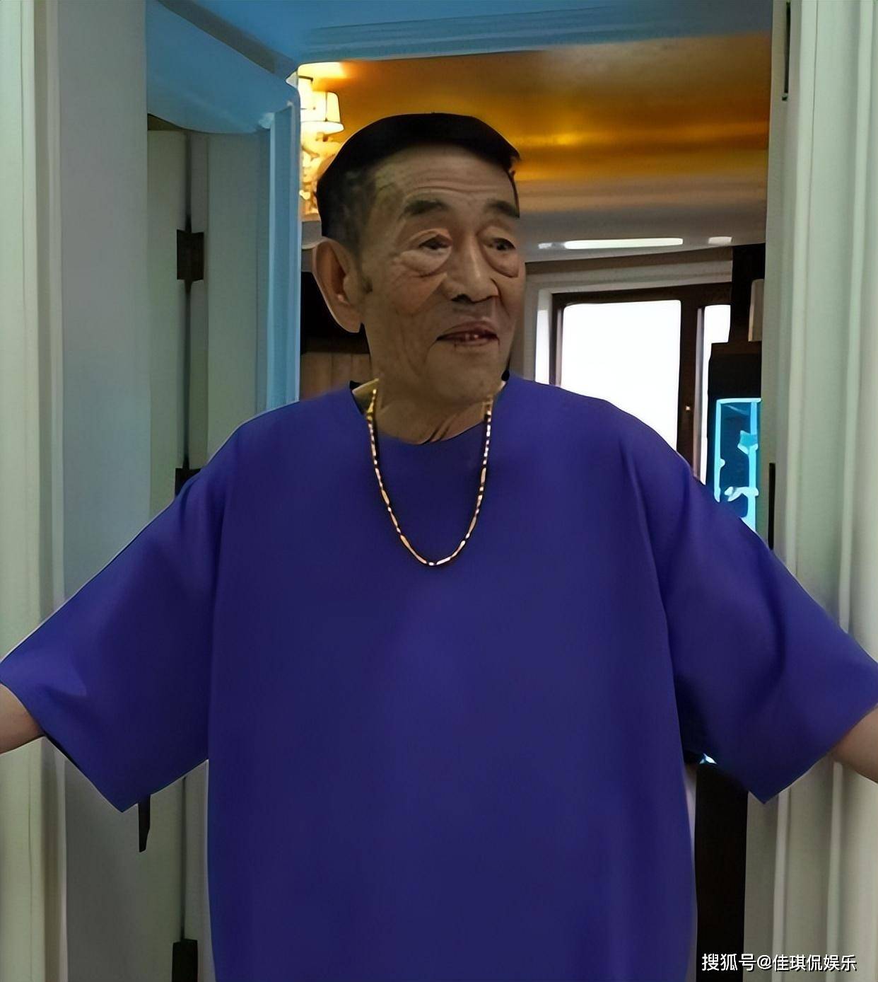 喝酒,吃肉,抽华子,91岁的杨少华,在作的路上越走越远
