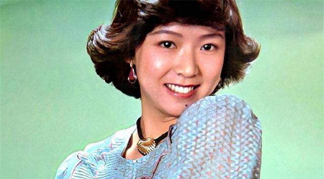 必须是虎妞的父亲刘四爷莫属了,而这全拜其扮演者著名演员颜彼得所赐