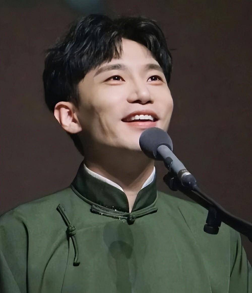 王鸥被爆未婚怀孕即将生产,孩子父亲是德云社相声演员何九华_胡歌