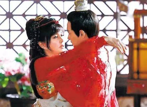 如今的郑国霖只能演绎一些大叔的角色了,在《新神雕侠侣》中他饰演一