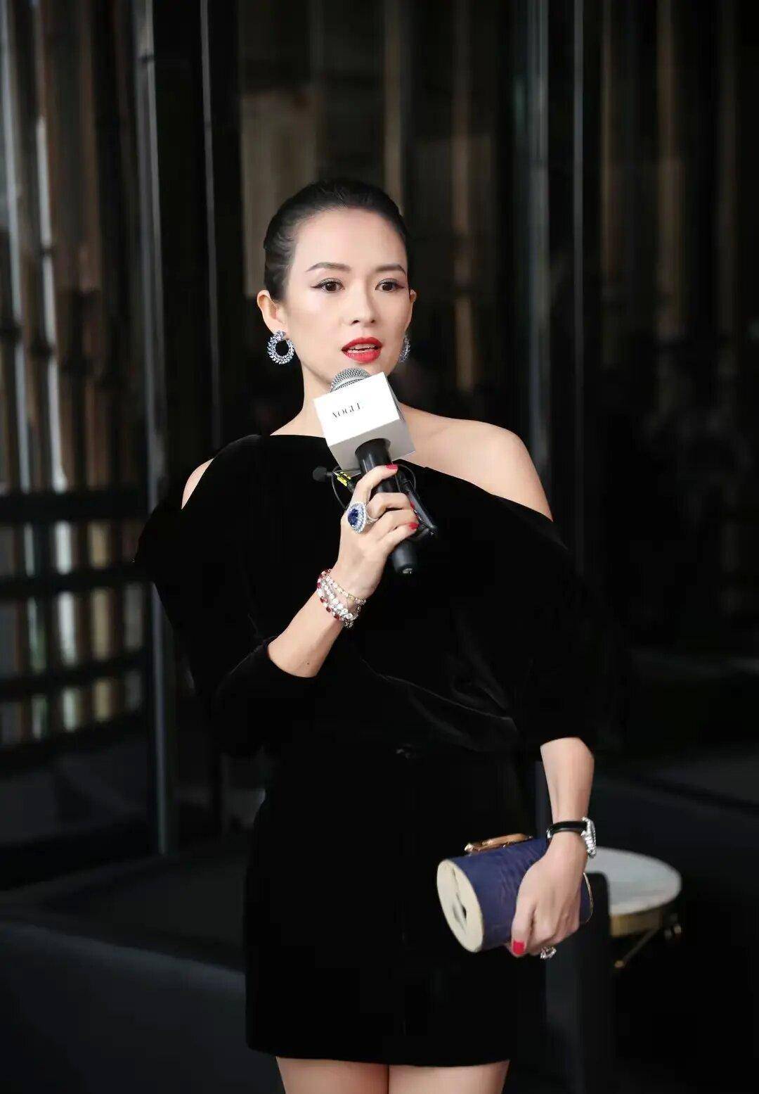 章子怡有一张美丽的脸!