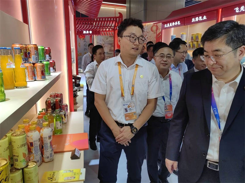 冰峰携文旅罐系列产品参加第六届中国国际进口博览会_西安_陕西_人文