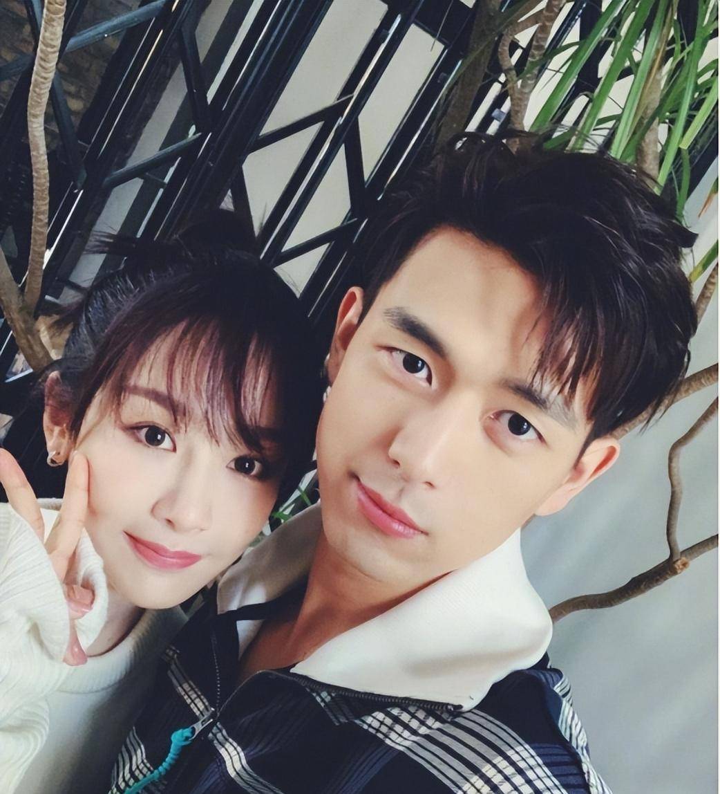 杨紫31岁生日晒美照,李现,刘涛等明星送祝福,长相思新造型发布_微博