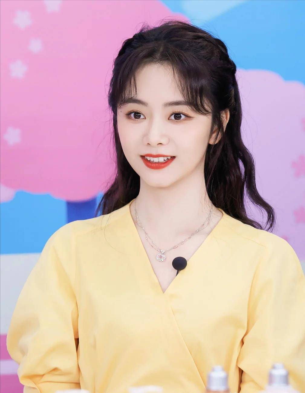 整容蛇精脸盛行,惨烈的娱乐圈现状让人担忧_圆脸_陈妍希_谭松韵