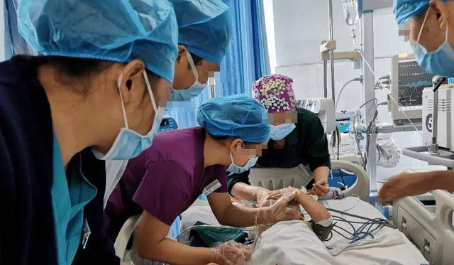 "可是,令所有人都没有想到的是,在注射了盐酸普罗帕酮后不久,沈志毅的