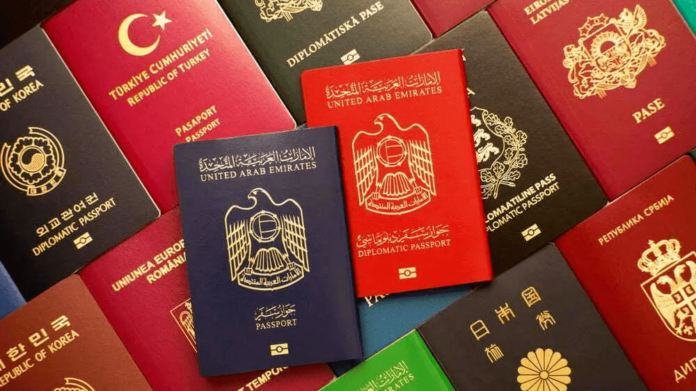 绿卡和护照有哪些区别?教你判断哪个更适合自己!