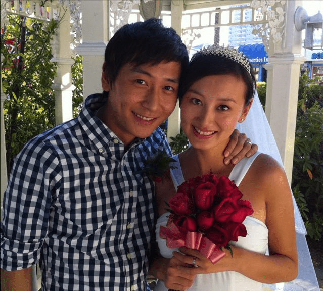 李好与晓敏:江苏台著名主持人夫妻,恩爱十八年生两子,幸福美满_节目