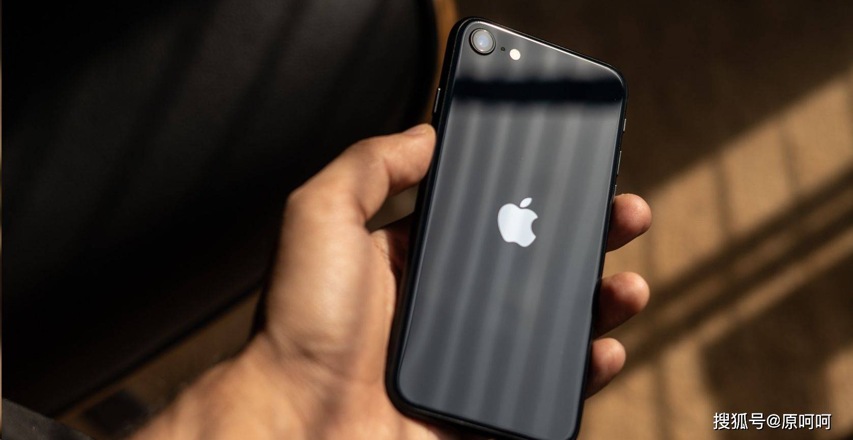 新款iphone se 4可能会搭载于iphone 15相同的4800万像素摄像头,这