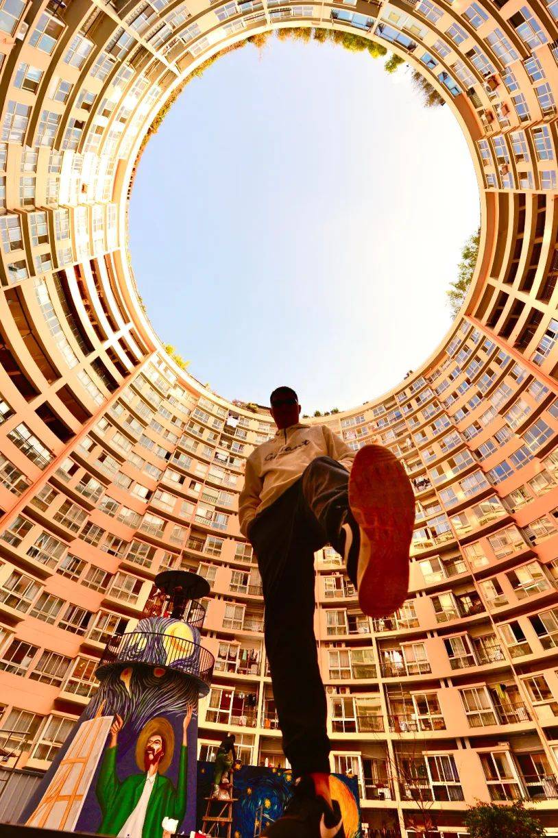 昆明这个网红筒子楼即将开放!_大厦_vencent_大片