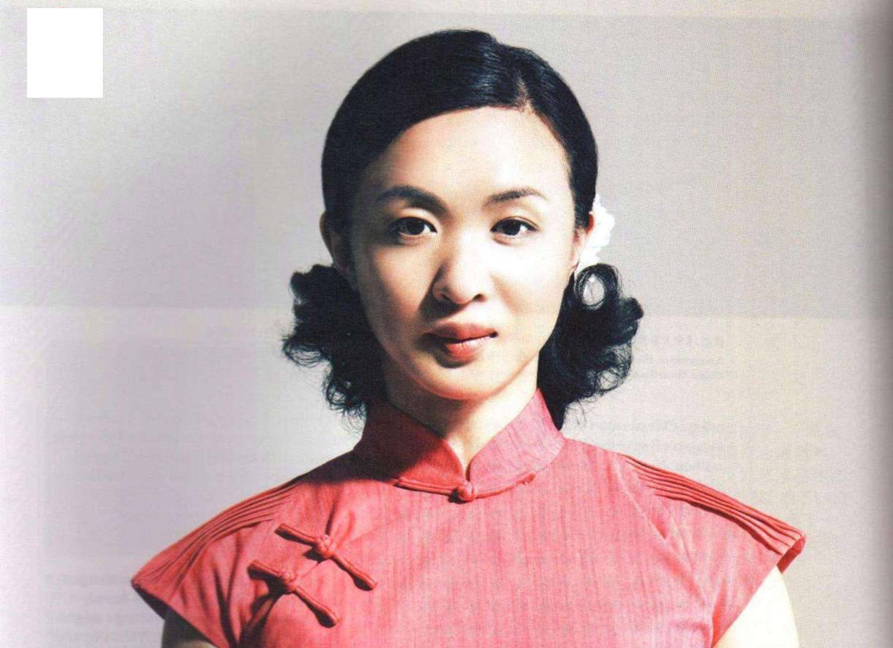 金星被问"如何帮丈夫解决需求",她比了一个手势:回答的太完美