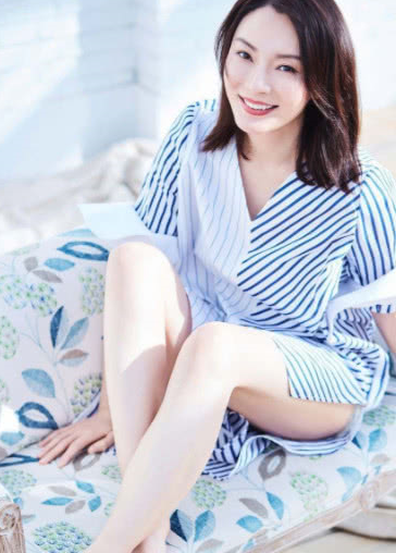 陈数晒晚餐,吃的是这些,你坚持不了,怪不得42岁还这么有气质_保养