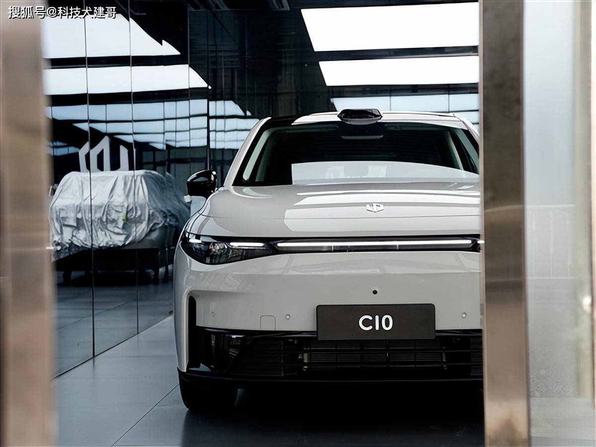 8亿元营收346.8亿;零跑c10高清"谍照"发布_申报_设计_科技