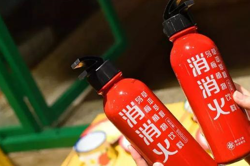 小卖部、歌舞厅！昆明80年代调调的店，簸箕火锅菜价回到解放前(图42)