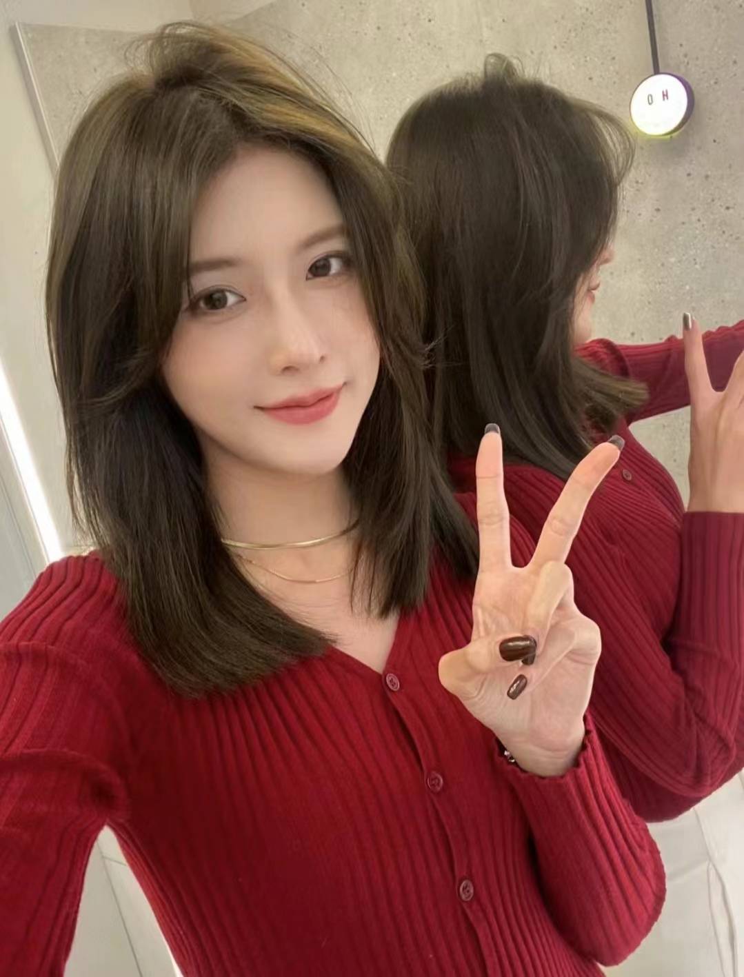 今年流行一种发型叫"锁骨发",洋气减龄显脸小,效果堪比整容_造型_女性