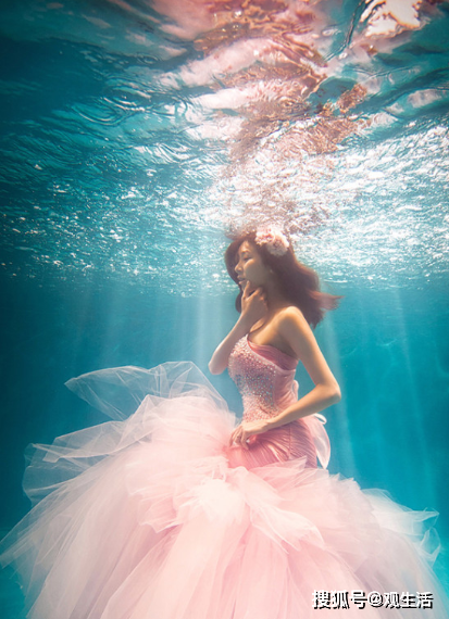 十二星座专属水下婚纱照白羊座唯美金牛座是落入水中的天使