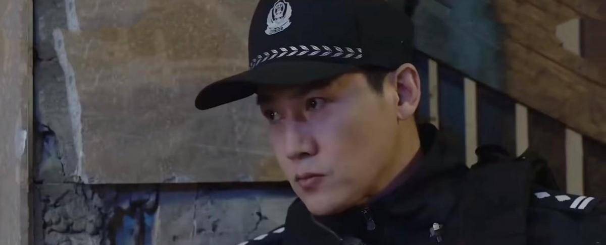 积压2年,陆毅《人民警察》终于能播了,阵容强悍,有成剧王潜质_赵海洋