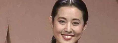 1991年舞台,倪萍打开四封贺电,吓出一身冷汗,到底发生了什么?