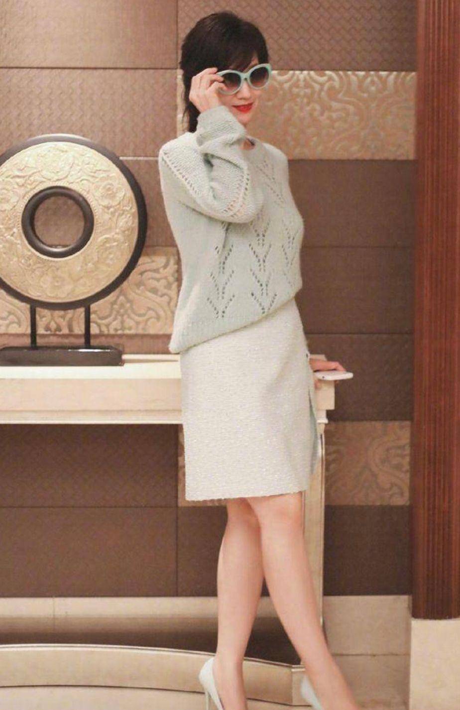 又被69岁赵雅芝美到了!