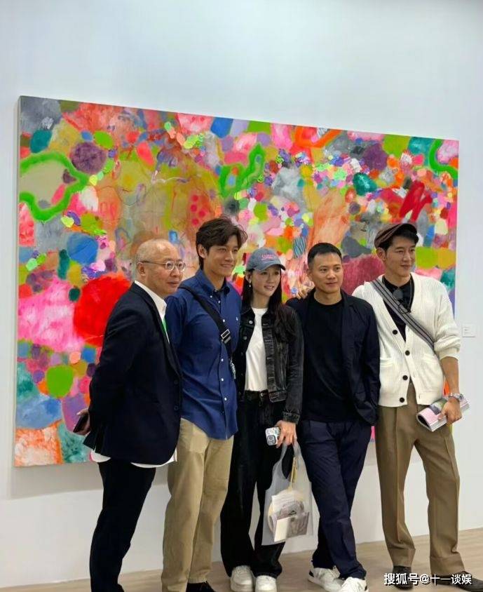 陈乔恩携老公上海看展,与alan感情稳定,路人视角暴露年龄_曾伟昌_保养