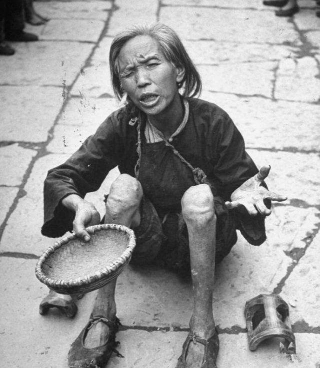 旧中国照片饥饿图片