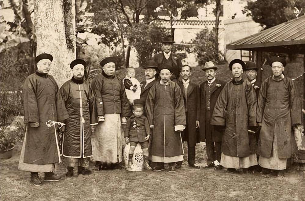 在清朝当一个巡抚,到底是个怎么样的体验?_权力_监察_地方