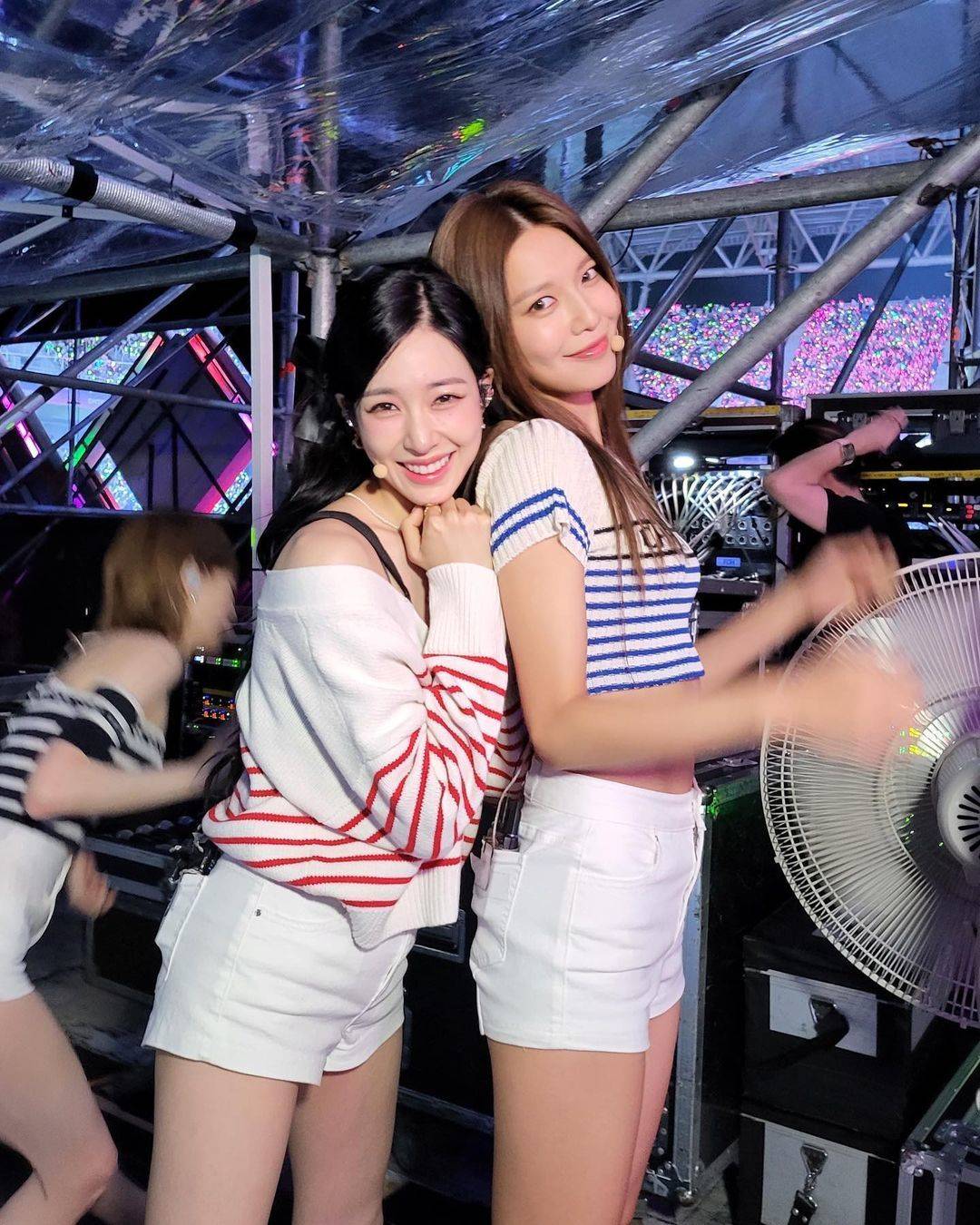 "腿精女团始祖"少女时代回归美照太惊人!超短热裤人人大长腿!