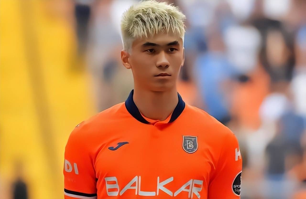 中卫吴少聪成为国足留洋独苗 00后能否代替归化球员蒋光太吗_时间