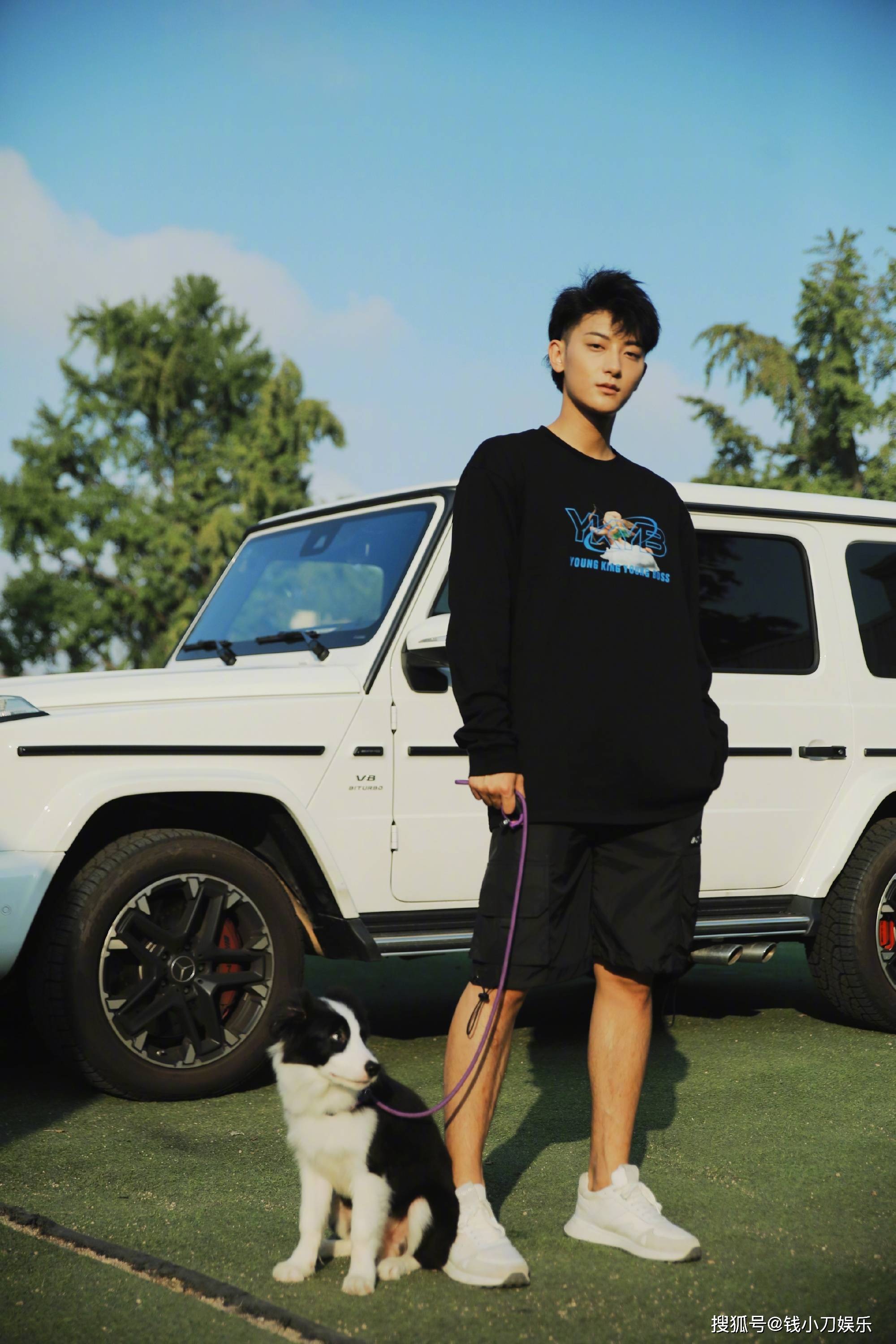 黄子韬演唱会降价仍滞销,生病被群嘲,粉丝自嘲是大冤种_门票_声明