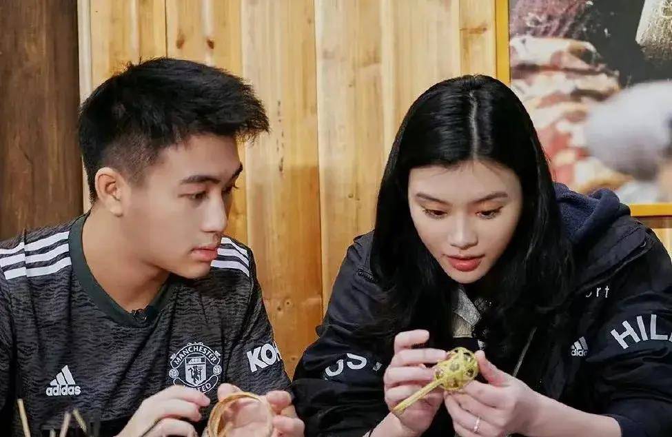 金莎成了笑话,何猷君,奚梦瑶爱情出乎意外_父母_生活_男友