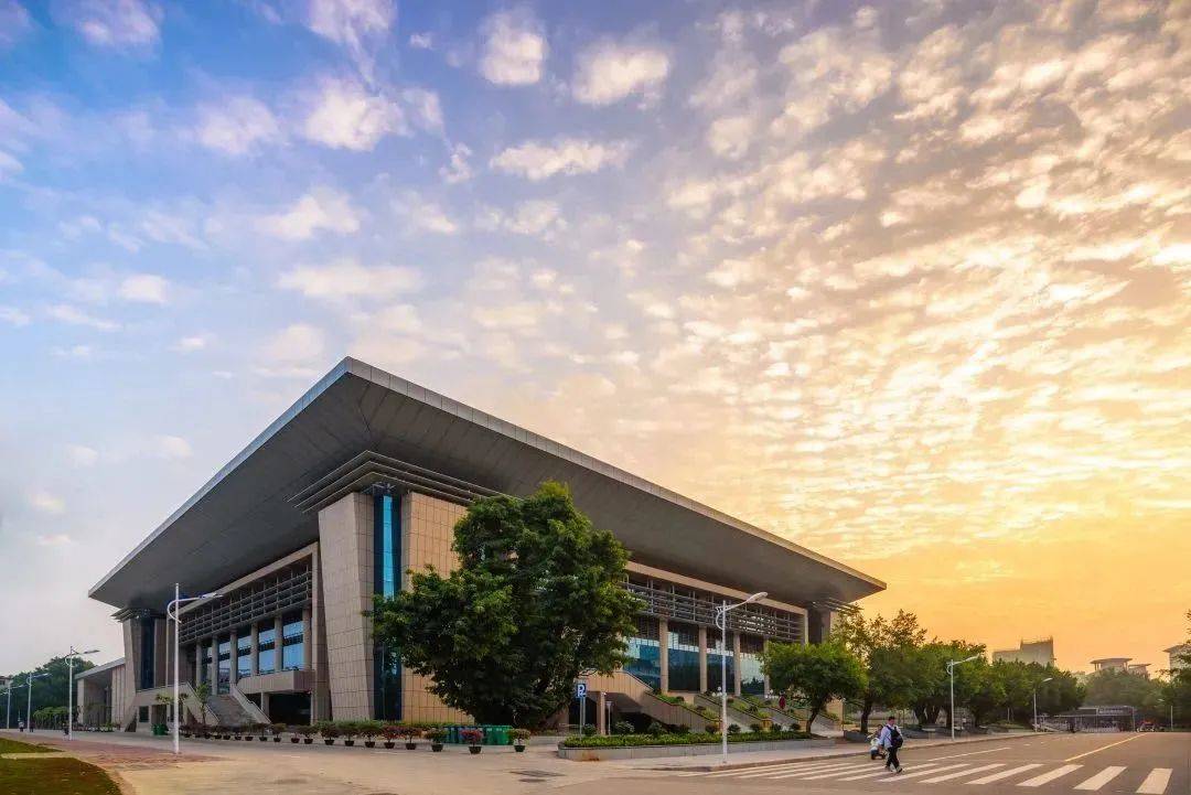 非全兽医考研,广西大学难度如何?2024考研招生专业目录及往年复试调剂