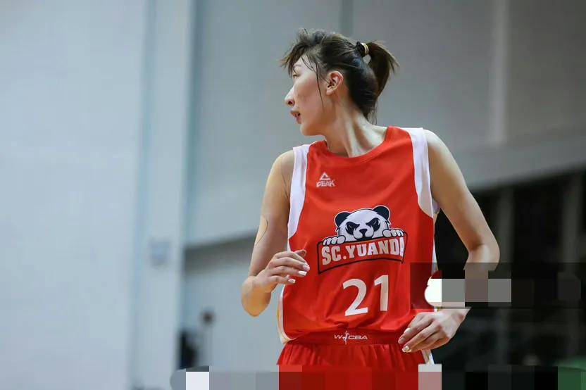 wcba最新积分榜:四川女篮送广东首败进前三,山东1分险胜升第11_上海