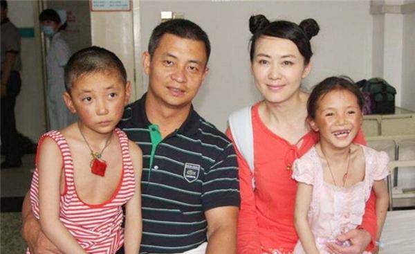 嫁大10岁导演被骗财骗情,41岁二婚再成人生赢家_李琳_王小列_自已