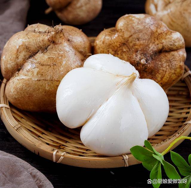 分享白地瓜好吃又简单的4种做法,营养丰富口感独特,比肉好吃_蔬菜