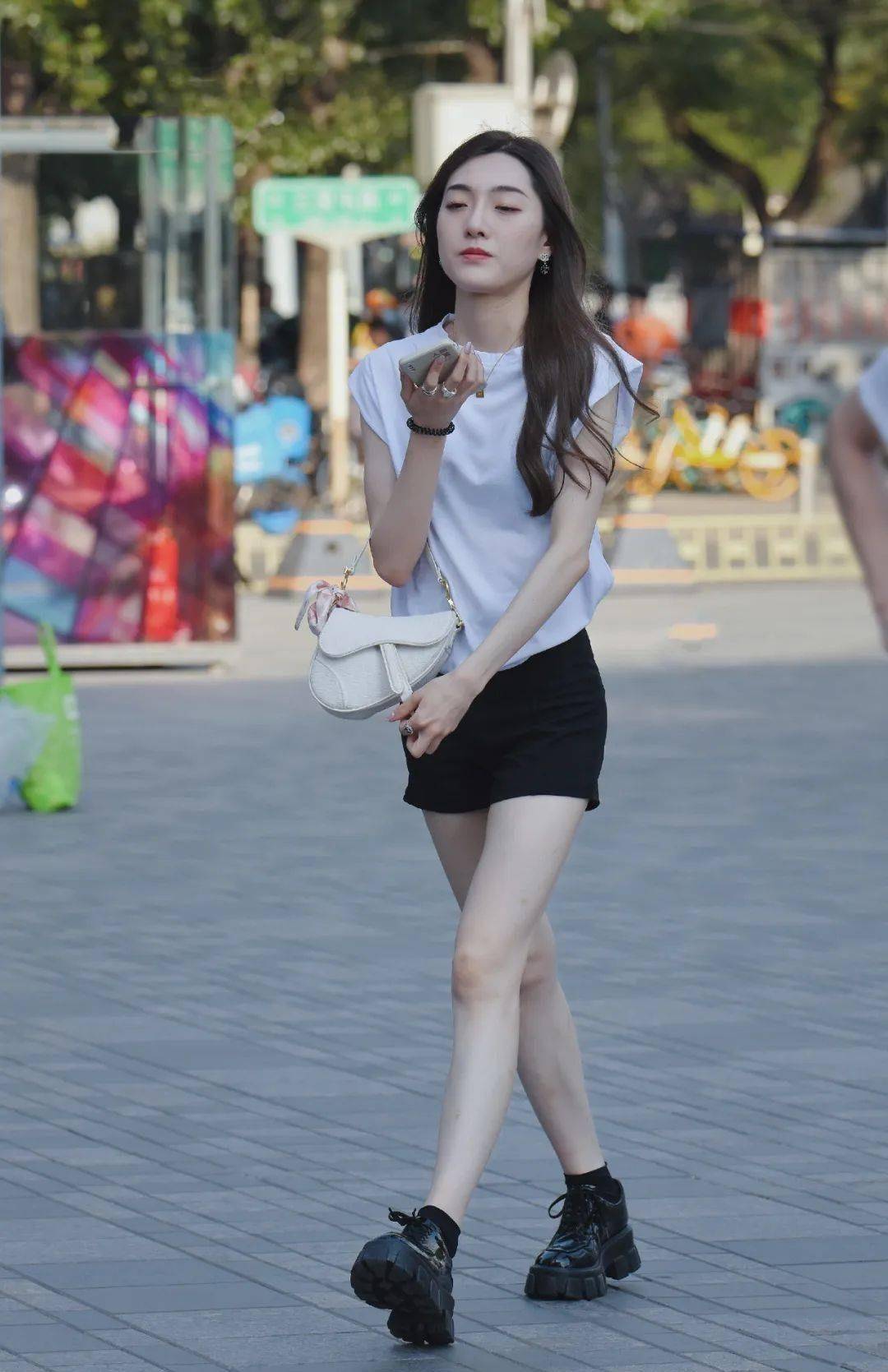 青春迷人的穿搭,美丽又优雅_女生_裙子_款式