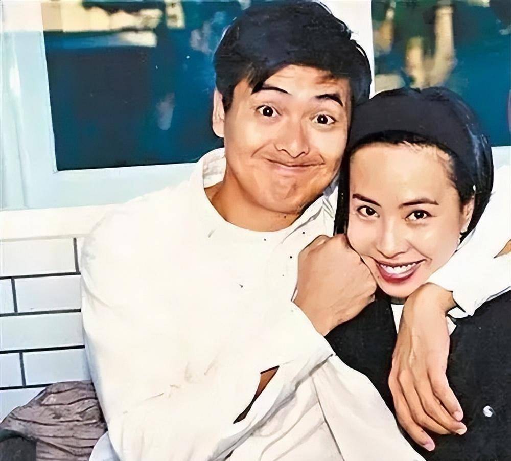 娶富婆的男星现状:有人丁克25年,有人结婚33年不敢喊老婆_刘德华