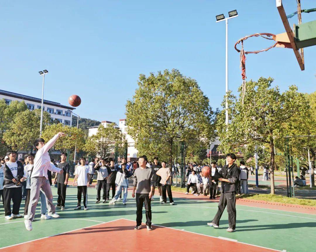 德兴一中第62届秋季运动会圆满落幕