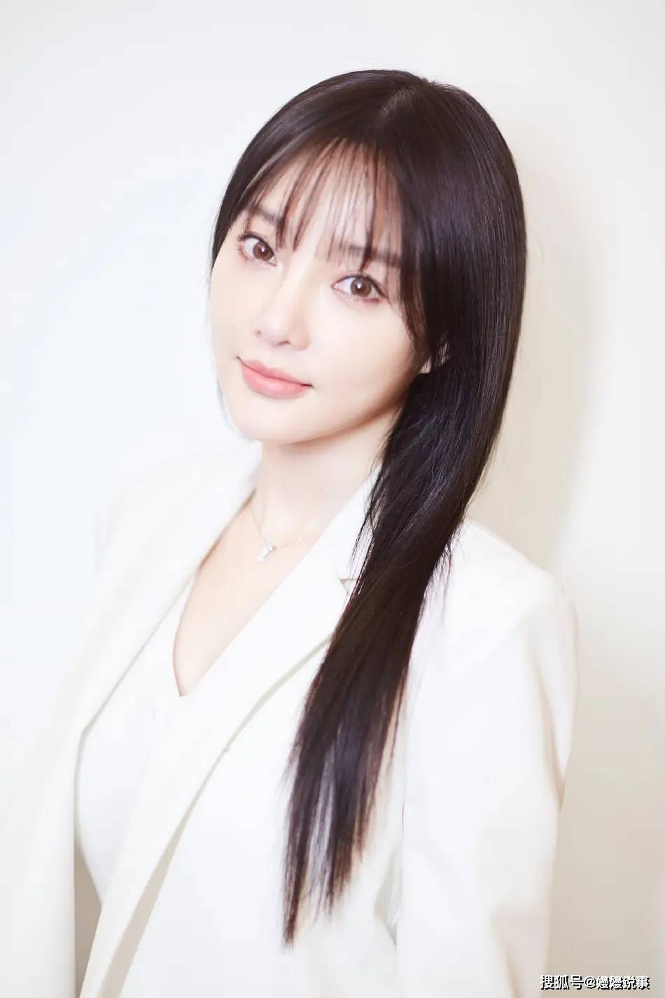 李小璐凹凸有致,性感身材令人倾倒_广大观众_女性_成功