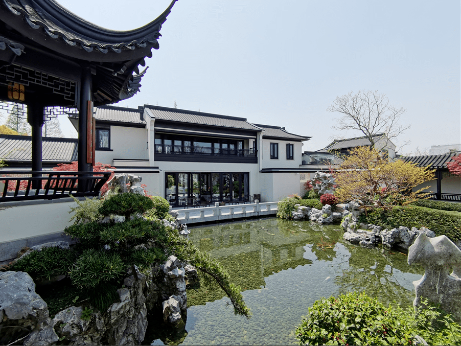 拙政园,园林广袤,意境悠远,意境宛自天开.