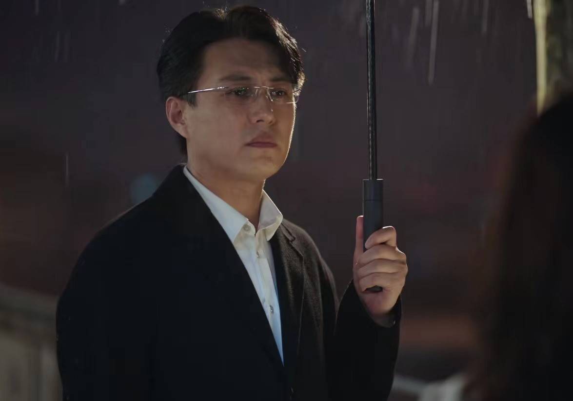 靳东新剧空降三大卫视,此剧一播出,娱乐剧都得退散_剧中_麦乐村_医疗