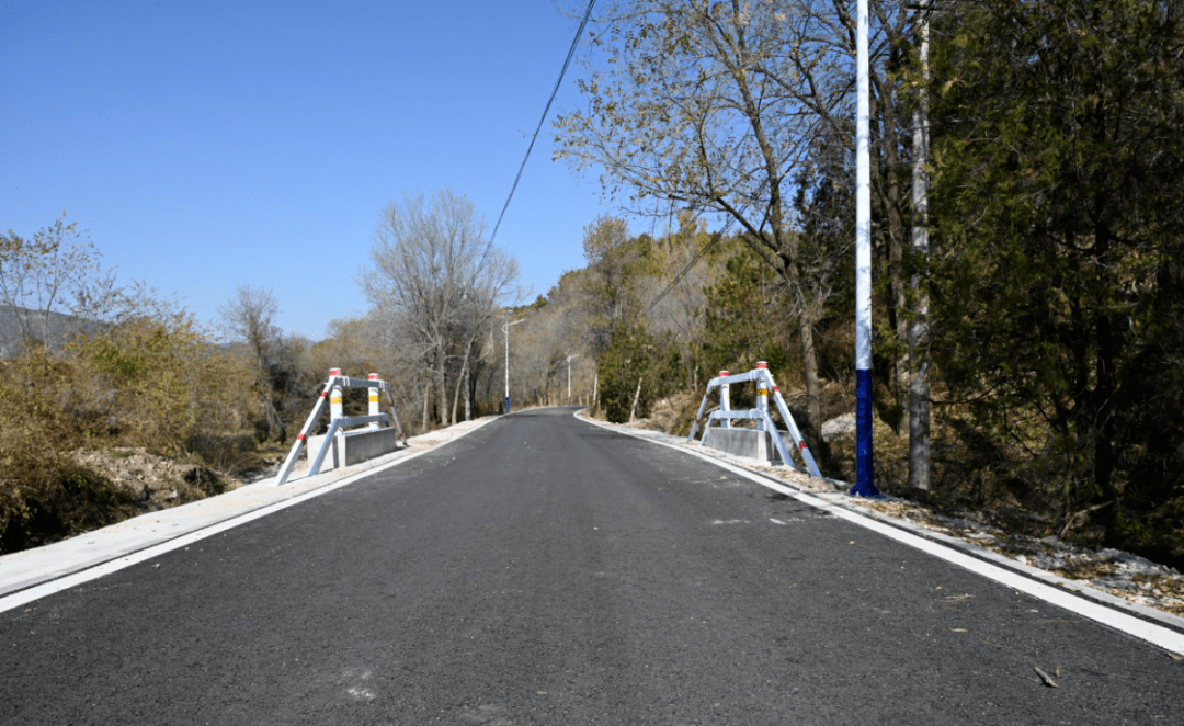 延庆区8条应急抢通乡村公路完工_道路_珍珠泉乡_双金草