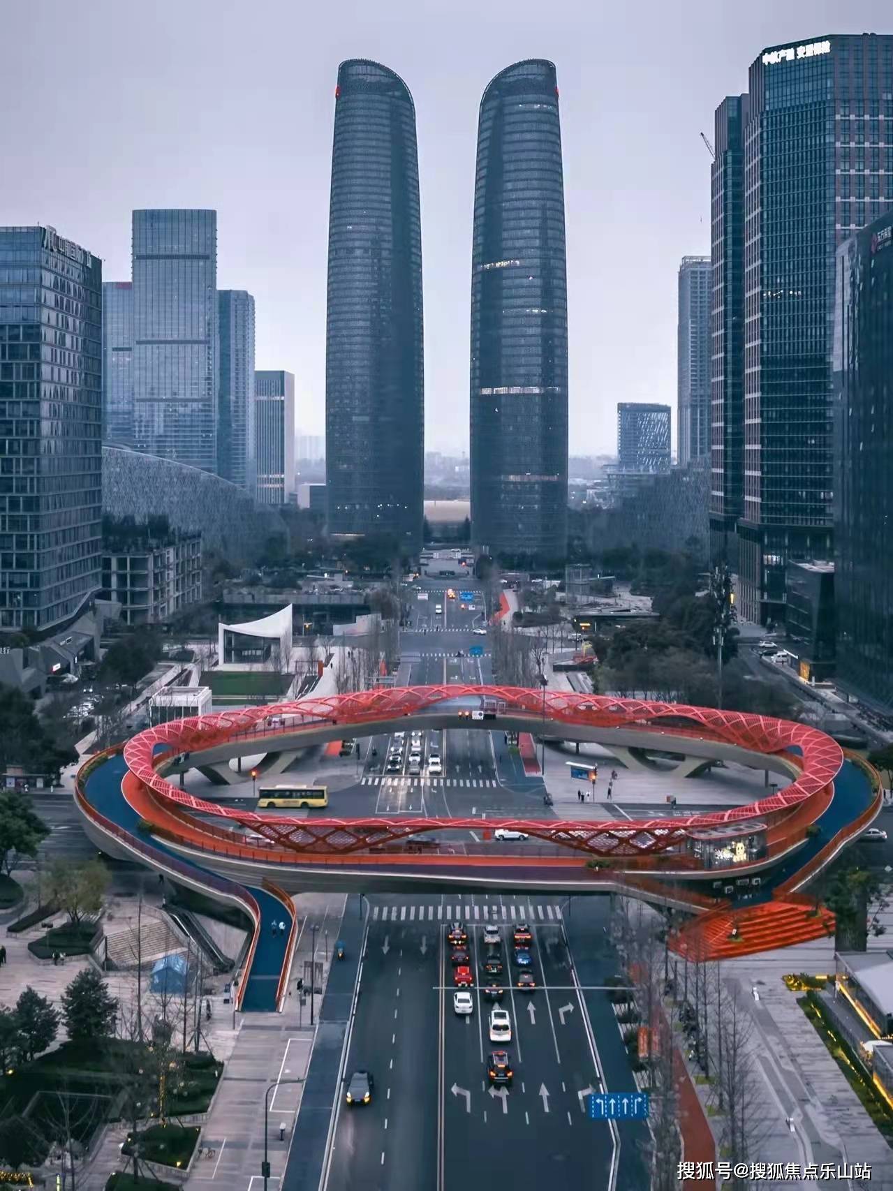 中国华商 销售电话多少/开发商实力如何/什么时间交房_中心_项目_成都