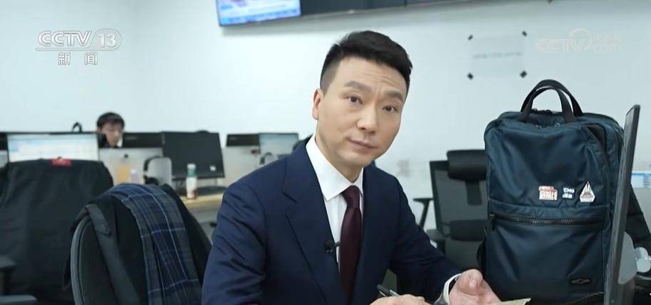 康辉:首秀《24小时》节目,记录从央视到机场外出报道任务全过程_大国